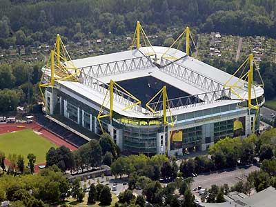 Post del Borussia Dortmund 37369_ori_westfalenstadion_signal_iduna_park_