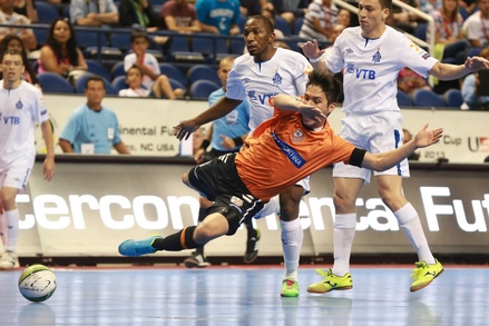 Dynamo Moskva x Carlos Barbosa (Mundial de Clubes de Futsal)