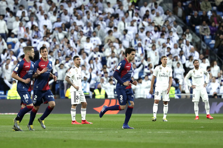 Real Madrid x Huesca - Liga Espanhola 2018/19 - Campeonato Jornada 29