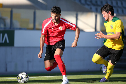 Extremo iraniano Mohammad Mohebi reforça Santa Clara - Açoriano Oriental