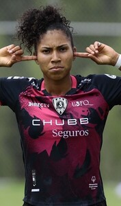 Nayely Bolaños (ECU)