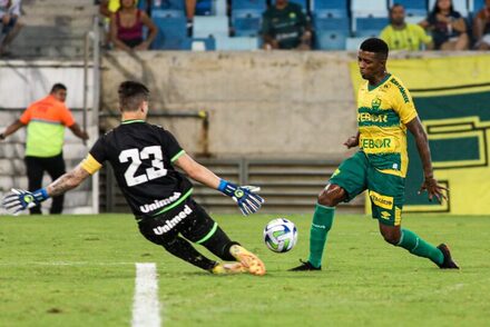 Cuiabá 1-0 Goiás