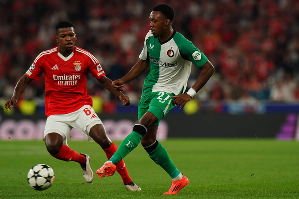 Brentford completa el fichaje de Antoni Milambo