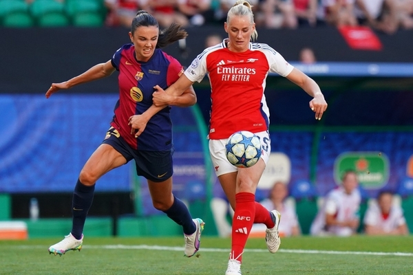 Cuatro aos despus, Ingrid Engen se despide del FC Barcelona