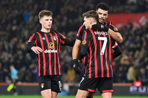 Bournemouth gana para seguir adelante del FA Cup