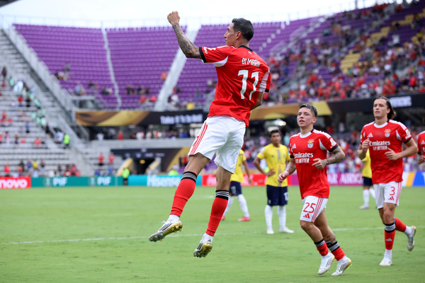 Despus de la tormenta, la calma: Benfica golea al Auckland City