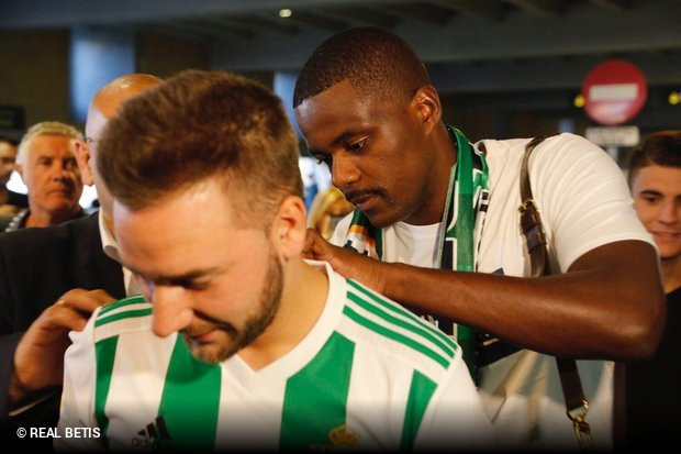Camiseta Real Betis William Carvalho Camiseta Real Betis William Carvalho